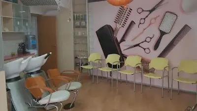 Peluquería Ella & El — Peluquería en Los Belones