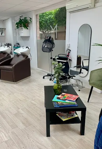 Mónica Gallardo Estilistas — Peluquería en Crevillent