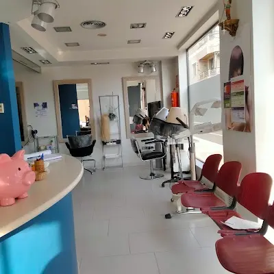Peluquería Herminia — Peluquería en Murcia