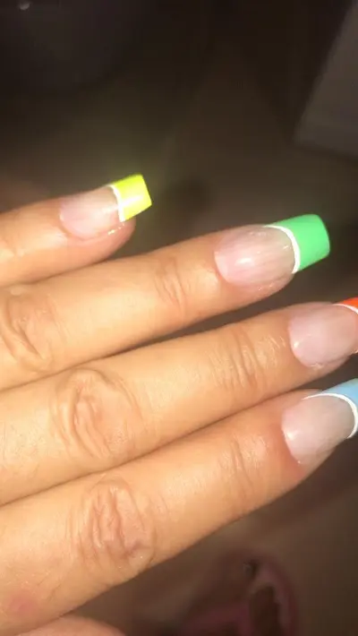 PURI GONZALEZ SALÓN DE BELLEZA — Peluquería en Onil