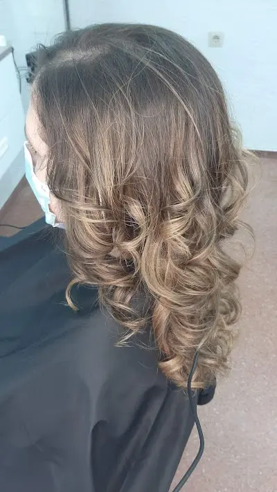 Mas rizos — Peluquería en Castalla