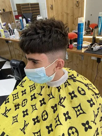 José Manostijeras BarberShop Casillas — Peluquería en Casillas