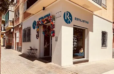RS Estilistas — Peluquería en Elche
