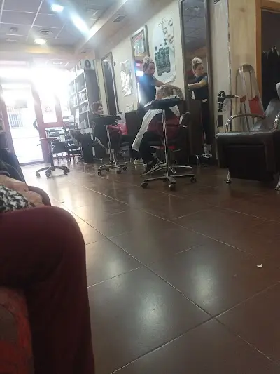 Peluqueria Chon y Stefi — Peluquería en Cartagena