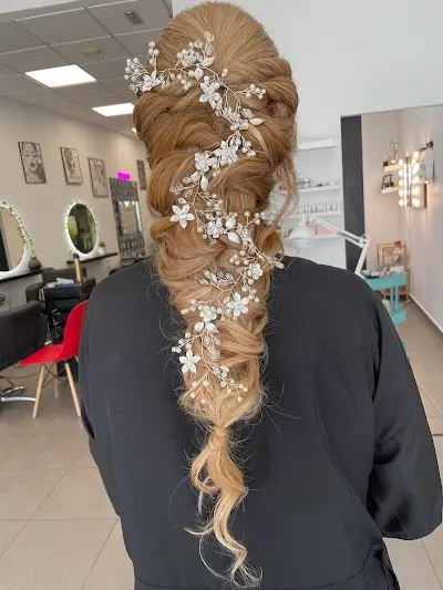 DIVAS Salón de belleza — Peluquería en Murcia