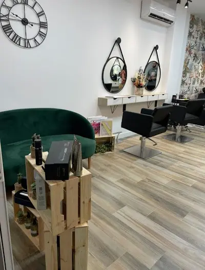 Paula Alcaraz — Peluquería en Formentera del Segura