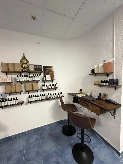 Justi Fernandez Biopeluqueria — Peluquería en Puente Tocinos