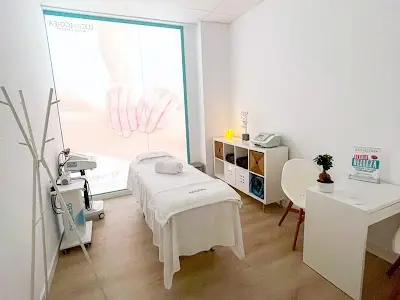 Lucía Alcolea. Belleza y Bienestar — Peluquería en Santiago y Zaraíche