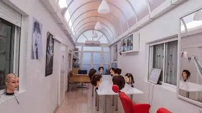 Academia de Peluquería Franchesca — Peluquería en Cartagena