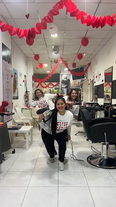 Peluquería F&K — Peluquería en Puerto de Mazarrón