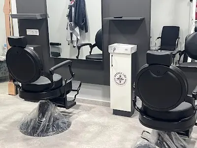 Barber shop — Peluquería en Roldán