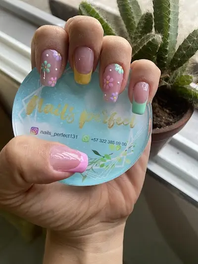 Uñas perfectas — Peluquería en Murcia