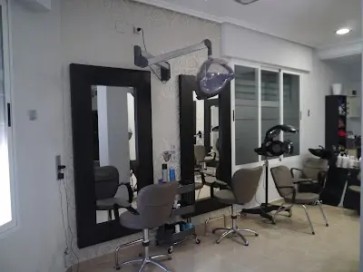 Azabache — Peluquería en Novelda