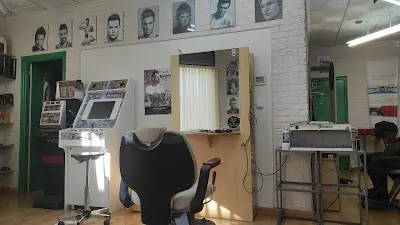 Juan Gil Peluquero — Peluquería en Sax