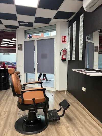 Kapa Barber Shop — Barbería en Alcantarilla