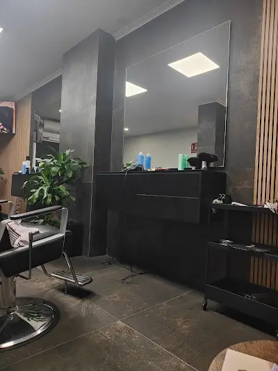 BARBERÍA TORREVIEJA BROKEN BARBERSTUDIO — Peluquería en Torrevieja