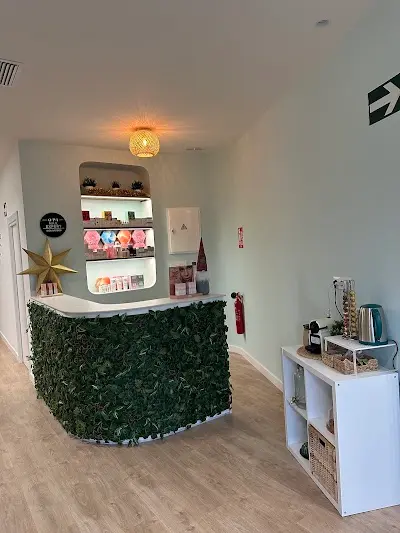 Centro de Estética Leal — Peluquería en El Palmar
