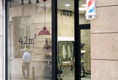 Cuarenta y dos Barbería — Barbería en Murcia