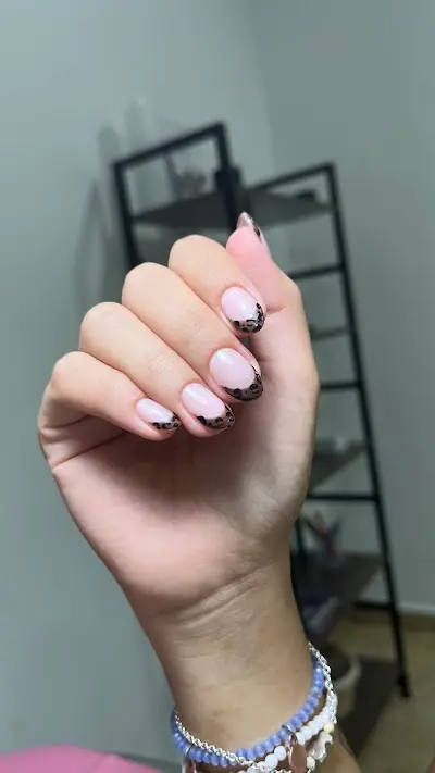 EVOE Nails y Tattoo — Peluquería en Tobarra