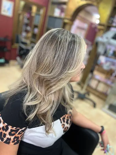 Selecto Salón El Carmen — Peluquería en Murcia