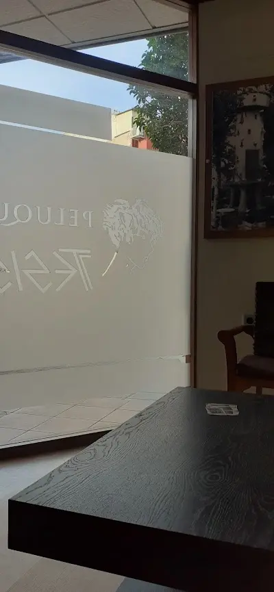 Peluquería Tesis — Peluquería en Yecla