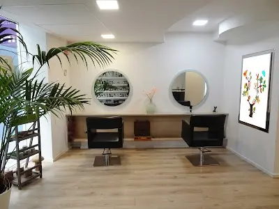 Peluquería Amparo Valera (Murcia) — Peluquería en Murcia