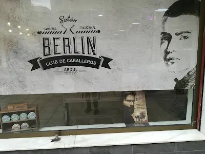 Barberia Berlín — Peluquería en Elx