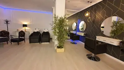 David Iniesta Peluquería — Peluquería en Hellín