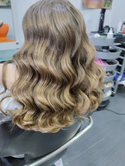 Peluqueria Mariloli — Peluquería en Sangonera la Verde