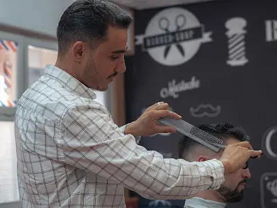 "Navaja Antigua" Barber Shop — Peluquería en Elx