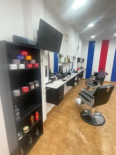 Barberia Mbarki Novelda — Peluquería en Novelda