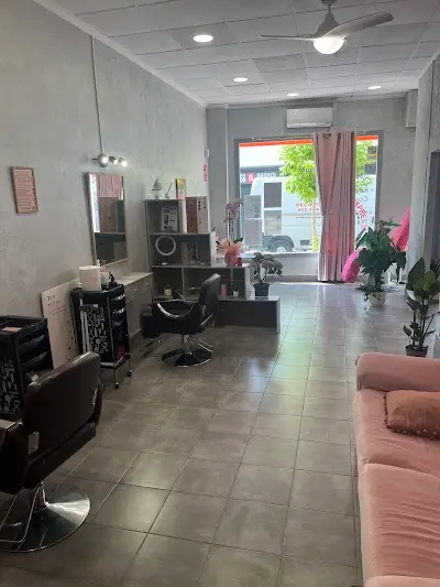 Cosmo Laser Beauty Coworking — Peluquería en Torrevieja