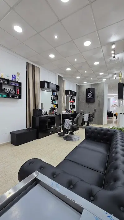 Chamo studio barberia — Barbería en Albox