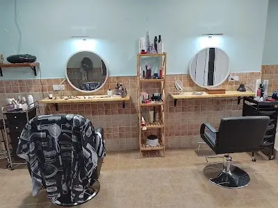 Peluquería Tifany — Peluquería en Almoradí