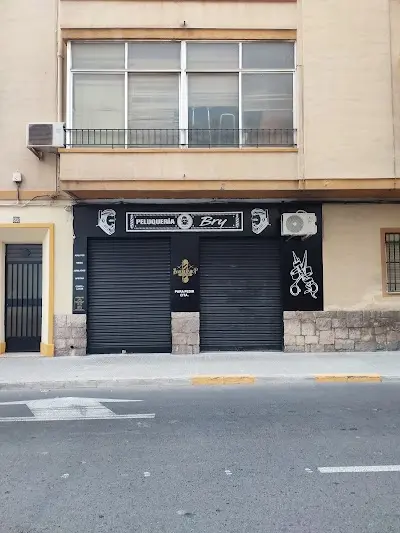 Peluquería Bry — Peluquería en Elx