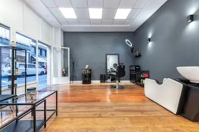 AbsolutDetail — Peluquería en Elda