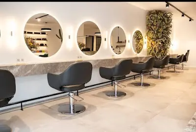 Sonia Cases Hair Stylist — Peluquería en Elx