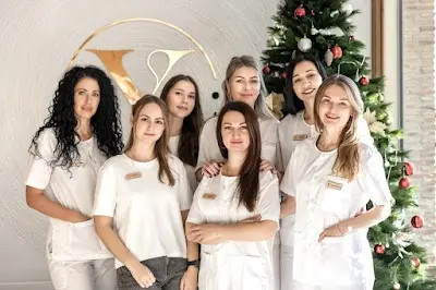 Clínica MedYDerma - Medicina Estética Avanzada y Ginecología — Peluquería en Dehesa de Campoamor