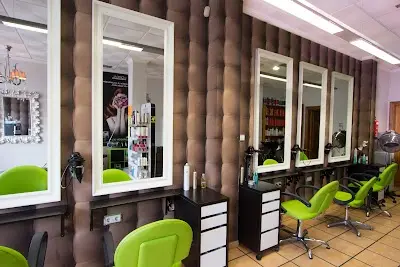 Duanell Peluqueros — Peluquería en Llano de Brujas