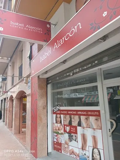 Isabel Serrano — Peluquería en Elx