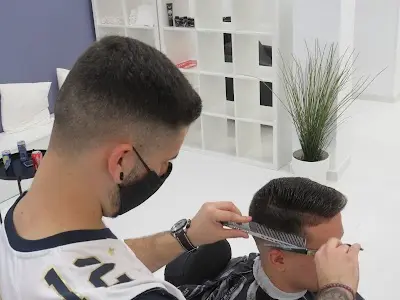 IKONET BARBER STUDIO — Barbería en Las Torres de Cotillas