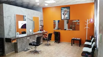 Peluqueria Unisex Maria — Barbería en El Esparragal