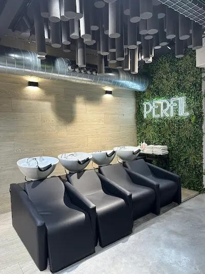 PERFIL ESTILISTAS — Peluquería en Yecla