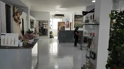 LEYCA — Peluquería en Albox