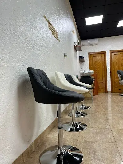 Peluquería Alcaraz — Peluquería en San Javier
