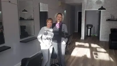A&M Stylists — Peluquería en La Marina