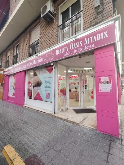 Salón de Uñas y Pestañas Beauty Oasis Altabix — Peluquería en Elx