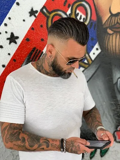 RH Barbershop Gentlemen’s Club — Barbería en Hellín