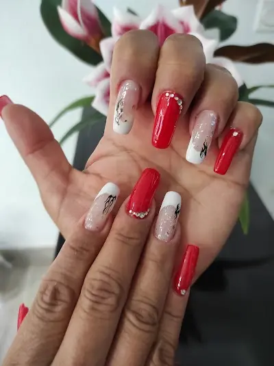 Estilo & Belleza — Peluquería en Elche