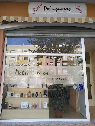 Pedro Ana Peluqueros — Peluquería en Aspe